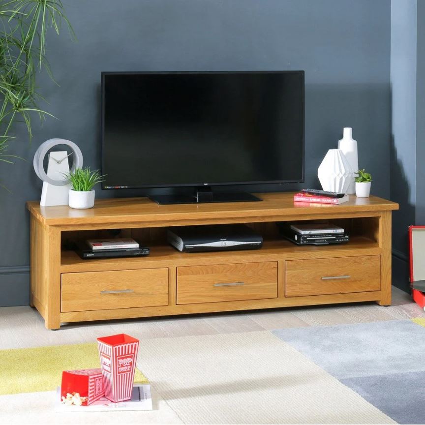 Matching oak furniture for your living room or family room