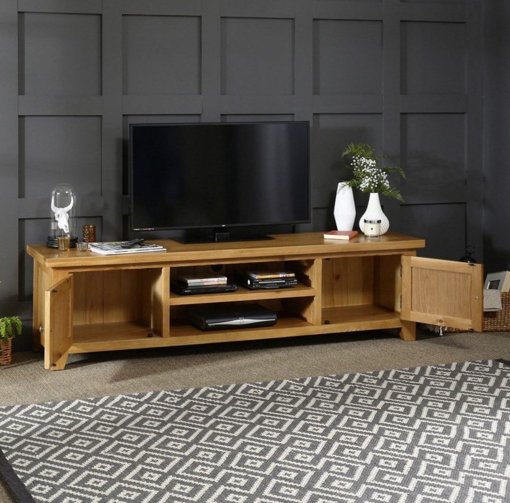 Cheshire oak large widescreen tv unit