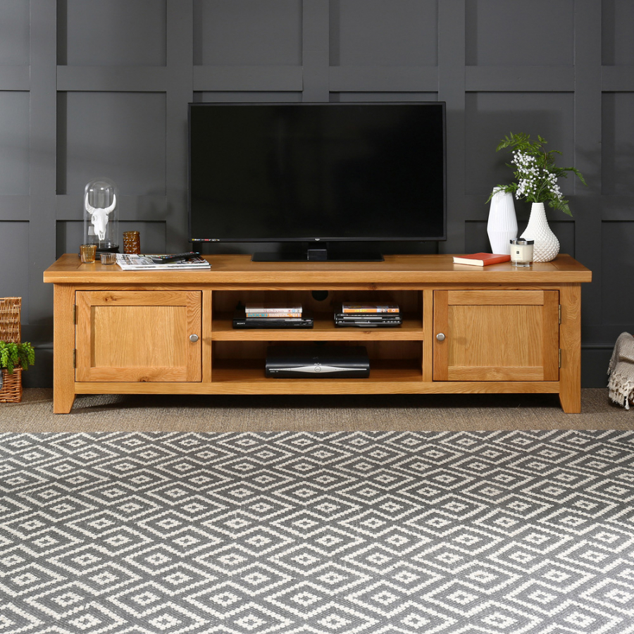 Cheshire Oak Large Widescreen TV Unit - Up to 80" TV Size