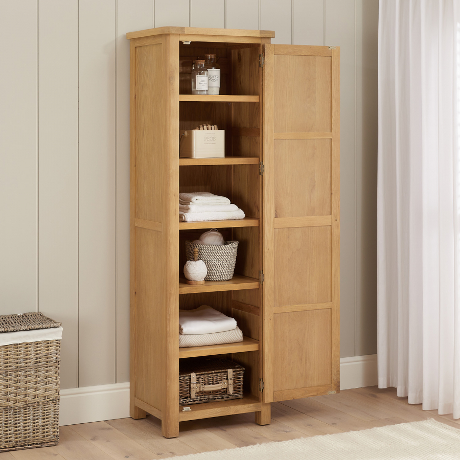 Marbury Oak Single Shaker Linen Cupboard