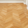 Natural Oak Herringbone Engineered Flooring – 14mm Thick x L 600 x W 125 (1.2m2 pack size)